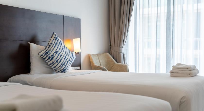 Image of Deluxe Double or Twin Room with City View 4