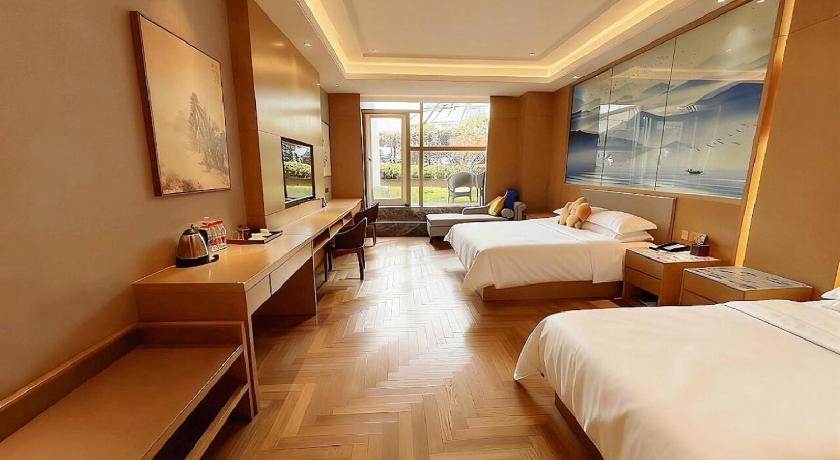 Hangzhou 褀悦西湖文化酒店杭州西湖湖滨银泰店 Hotel suite