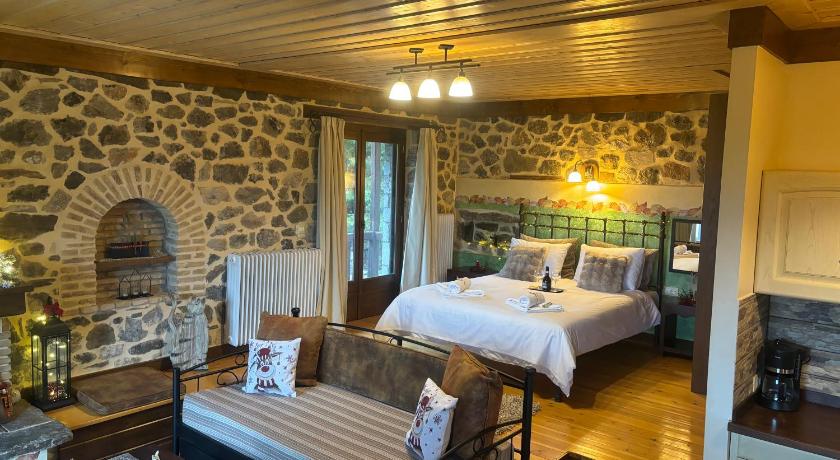 佩内奥斯 Suites Efharis Filoxenon 4星级 民宿 套房