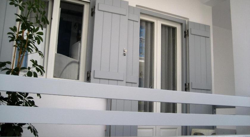 Aelia Apartments photo