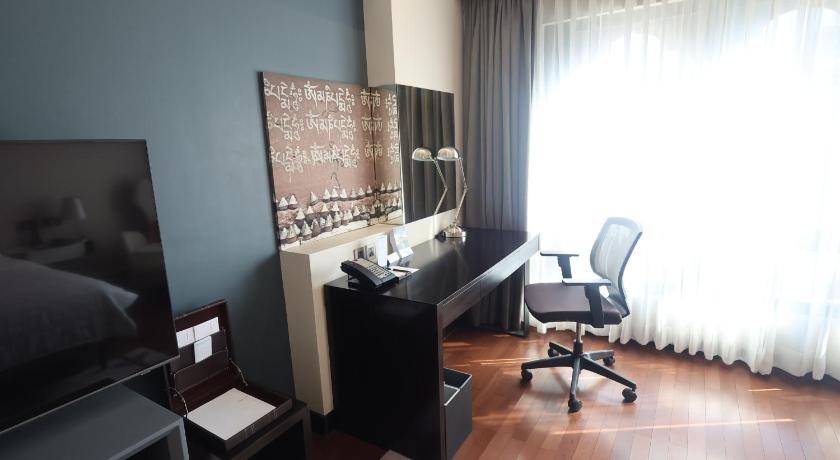 Image of Deluxe King, Guest room, 1 King 9