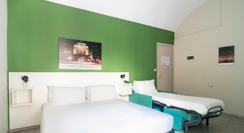 Image of Triple Room 9