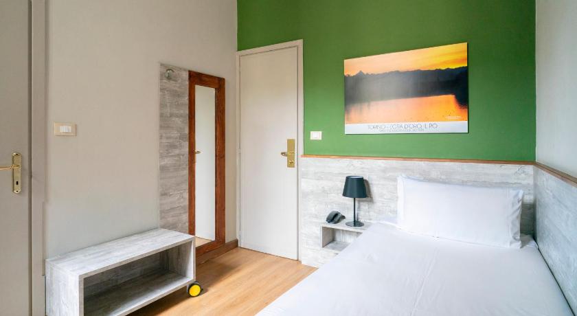Image of Standard Single Room 9