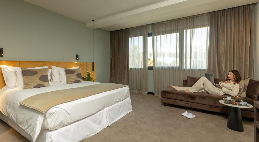 Image of Junior Suite 6