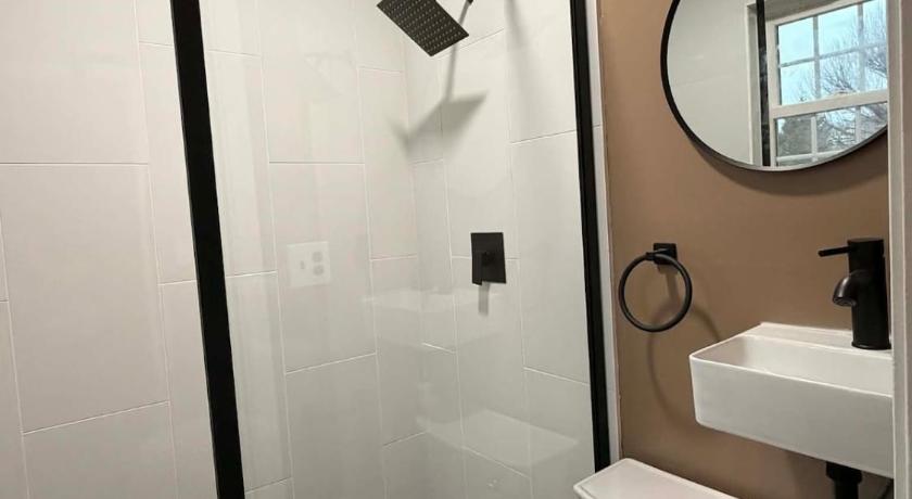 파크빌 (MD) Charming 5 Bed with Spacious Yard with HotTub 4성급 숙소 부대시설