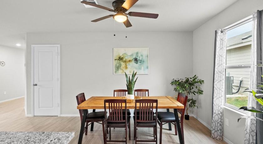 サンアントニオ NEW BUILD! 3BR - Near Lackland & Seaworld 4つ星 宿泊施設 眺望