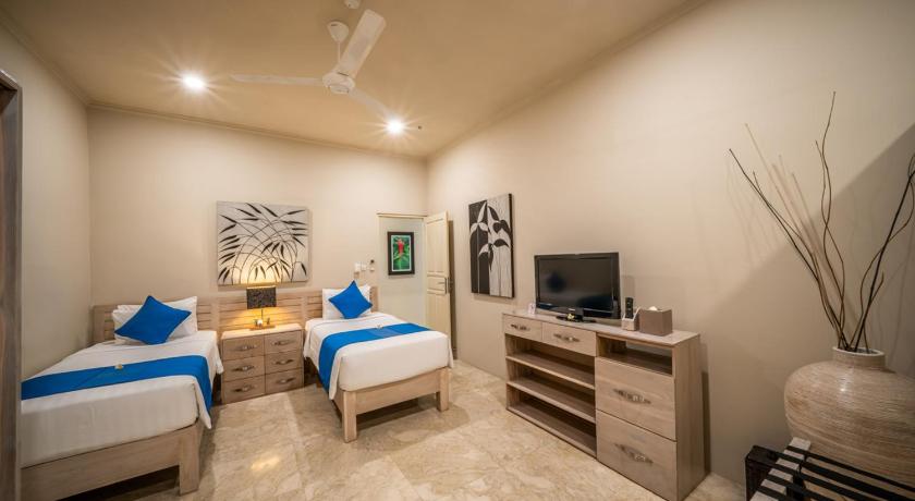 Image of Penthouse 17