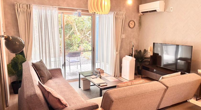 Ishigaki Plus Life Shiraho A号室 3-Star Single Room suite