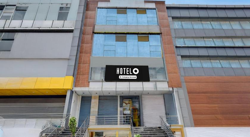 Hotel O Saibaba Temple Chintal Formerly Himagiri Luxury Room - image 2