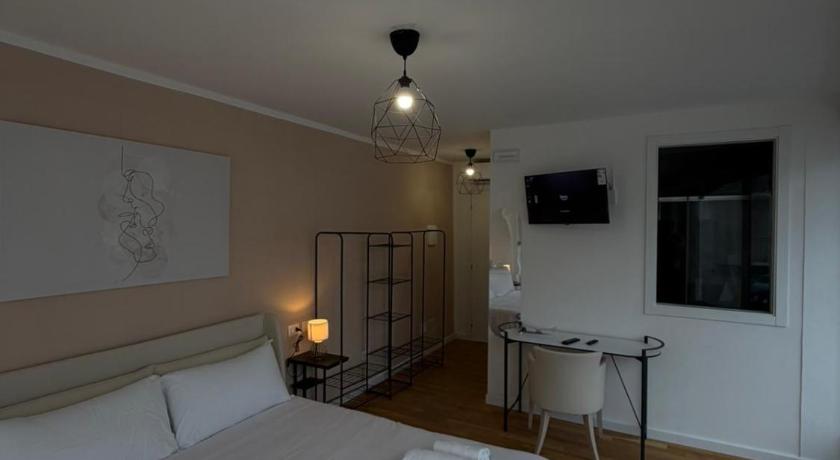 Rooms 78