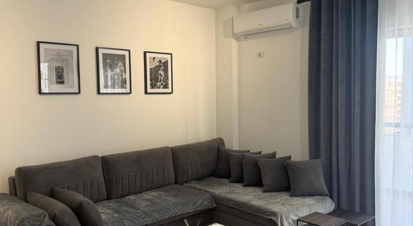 Cloud 4 Apartment