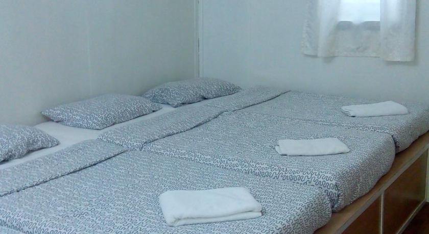 Image of Quad - 2 Bunk Beds 17