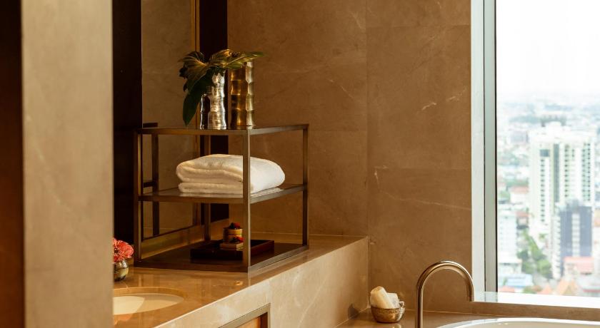 Image of Grand Premier Room 9