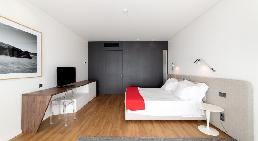 ヴィアナ・ド・カステロ Hotel Flor De Sal 4つ星 ホテル プール