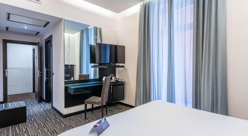 Image of Superior Family Room 3