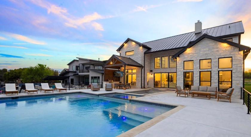 金斯兰 LBJ Retreat 3星级 住宿 大堂