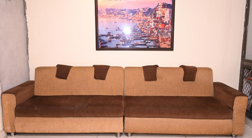 Hotel Pavitri Near Kashi Vishwanath Temple - image 3