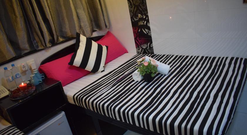Image of Single Room 8