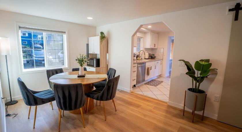 시애틀 (WA) Modern 3BR - Rare AC in Seattle - Family-Friendly 2성급 숙소 로비