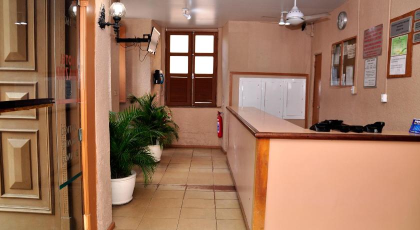 Hotel Plaza Riazor photo
