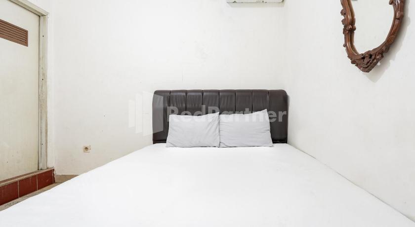 Danysa Guest House Jakarta RedPartner