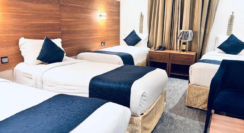 Rowaa Al Azizia Hotel - image 16