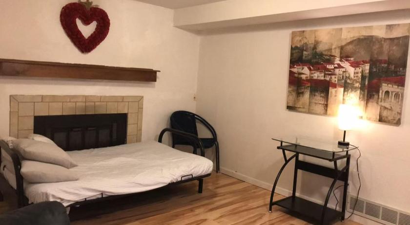 오로라 (CO) 4 Bedroom Vacation House With Pikes Peak view Pet-friendly 3성급 숙소 부대시설