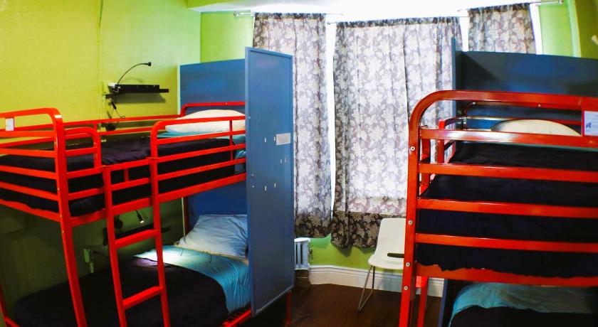 Imagen de Cama individual en habitación compartida femenina con baño compartido (Single Bed in Female Dormitory Room - Shared Bathroom) 17