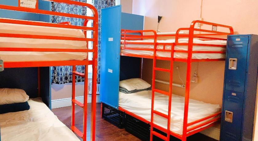 Imagen de Cama individual en habitación compartida femenina con baño compartido (Single Bed in Female Dormitory Room - Shared Bathroom) 2