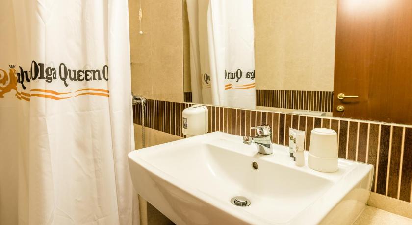 Queen Olga Hotel