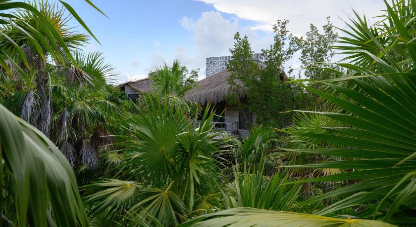 Image of Villa with Garden View 12