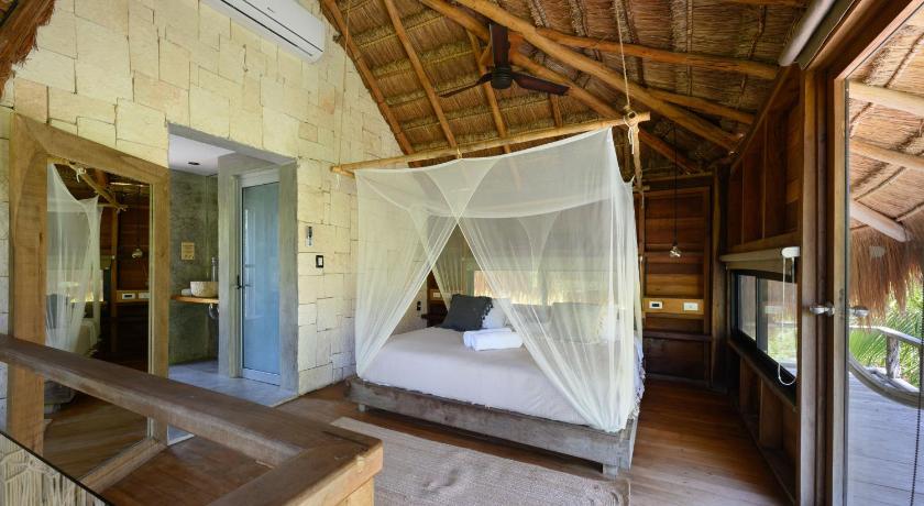 Image of Five-Bedroom House 0