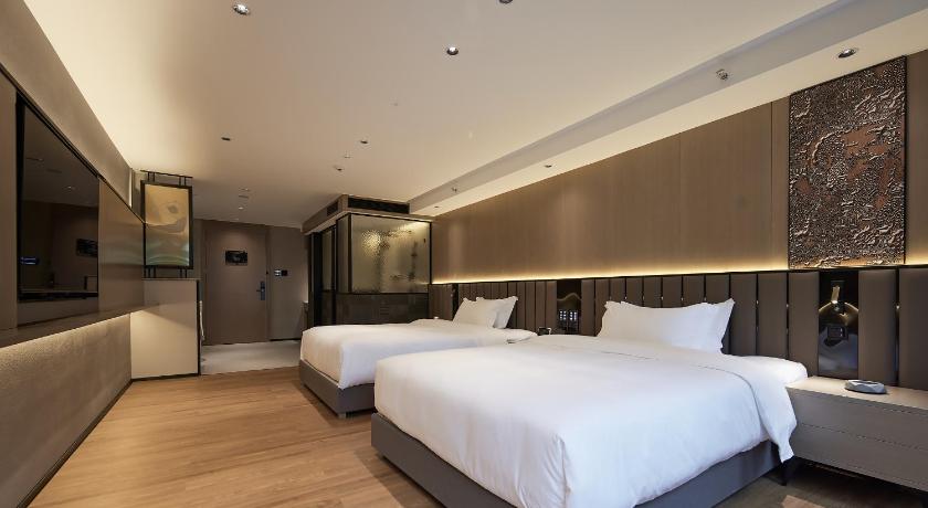 Chengdu Zmax满兮酒店成都世纪城新会展中心店 Hotel exterior