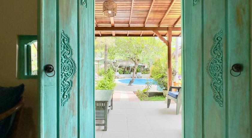Image of Villa with Pool View 5