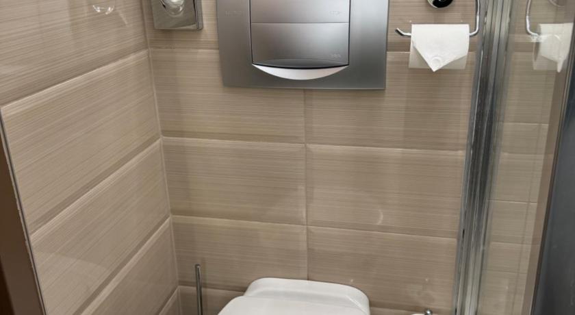 Image of Economy Double Room 6