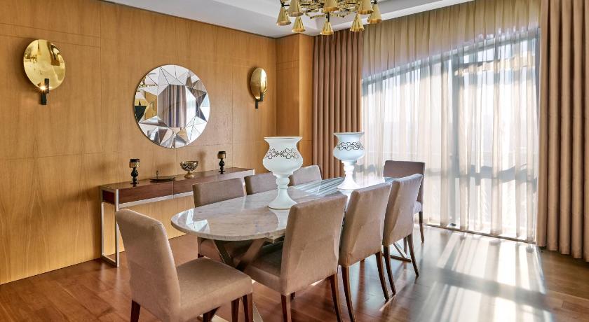 Image of Diplomatic Suite 7