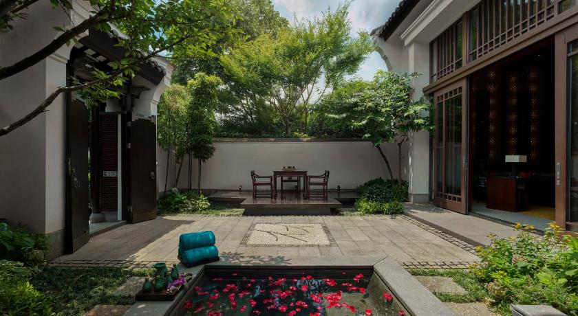 Image of Two Bedroom Jet Pool Villa - Twin 6