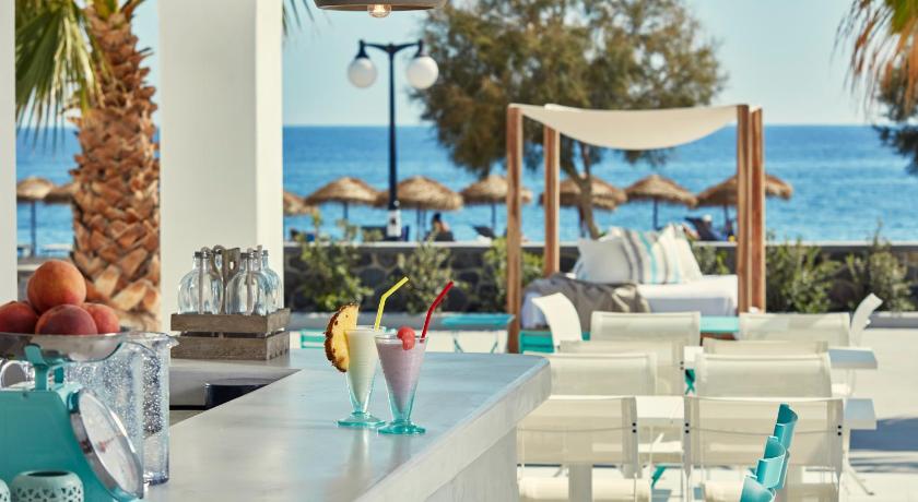 Aqua Blue Beach Hotel