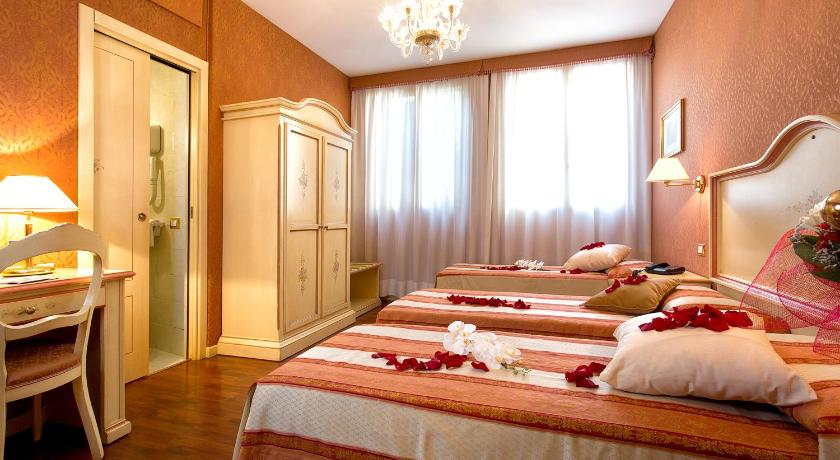 Image of Triple Room 1