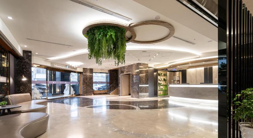 Elence Hotel - image 4