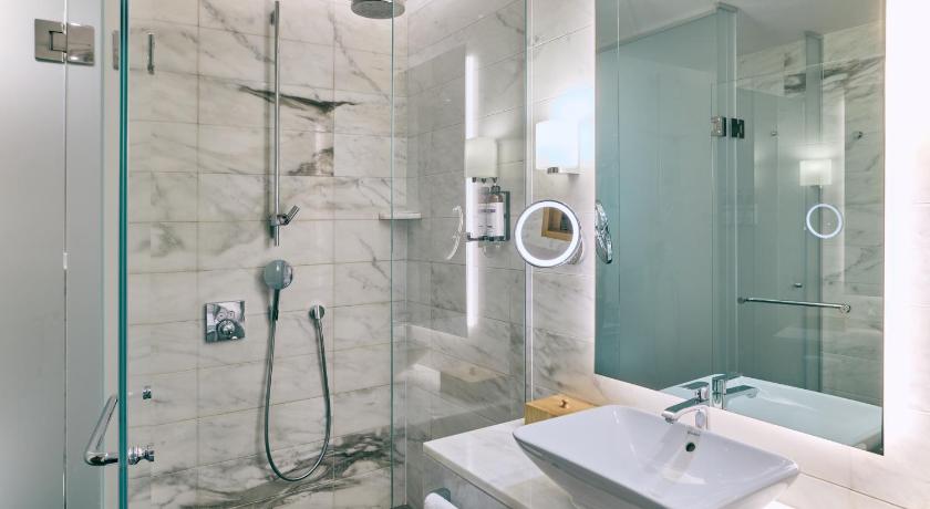 Image of Deluxe Twin Room 7
