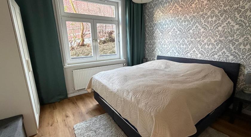 Image of Apartment 3