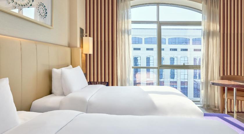 Image of Twin Room 6
