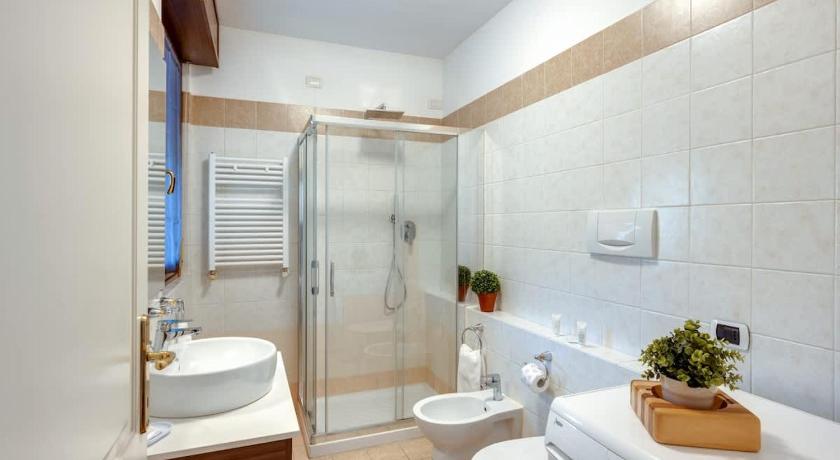 レッコ Il Broletto Apartment - Affitti Brevi Italia 4つ星 シングルルーム プール