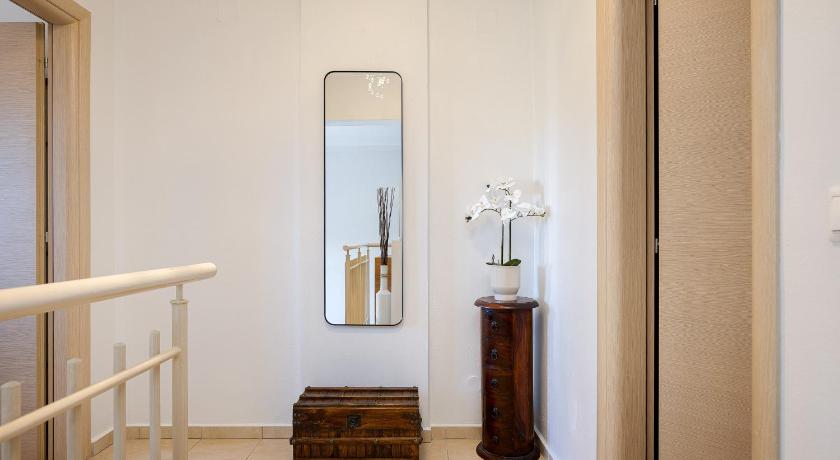 Image of Two-Bedroom House 15
