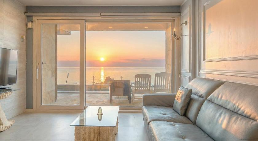 キョンジュ gyeongju blue21 poolvilla pension 3つ星 ゲストハウス 外観