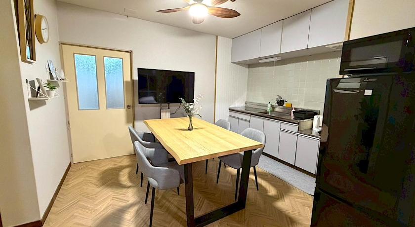 高松 最大6名 Gest house 片原町INN セルフチェックイン 片原町徒歩2分 3つ星 宿泊施設 外観