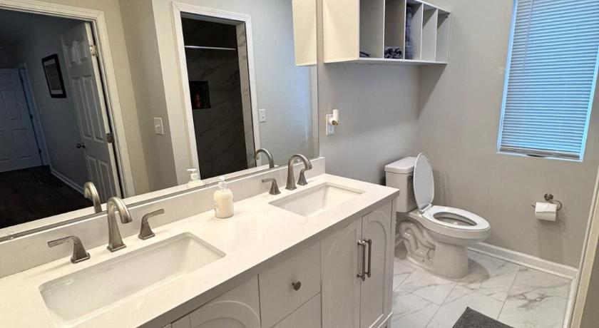 멤피스 (TN) Brand new spacious and comfort 3-bedroom villa in east central 5성급 숙소 수영장
