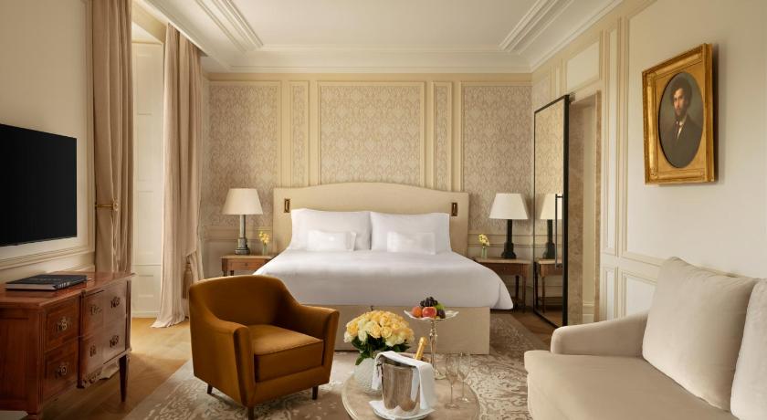 Image of Junior Suite Lake View 0