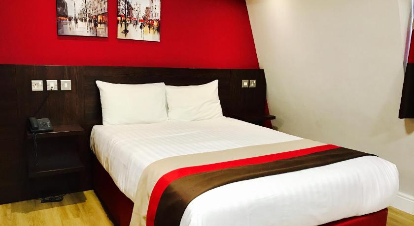 Image of Quadruple Room 4